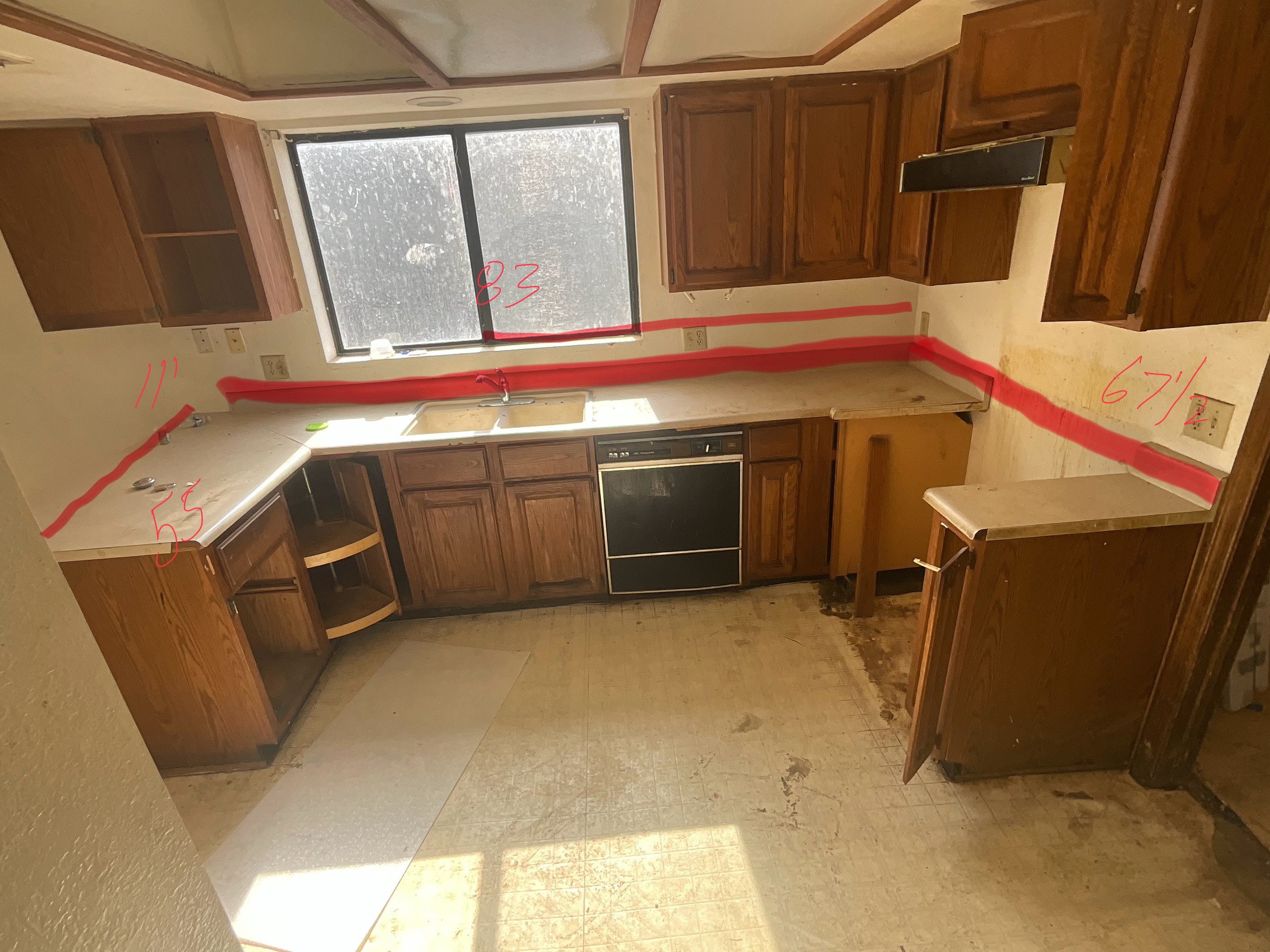 Kitchen before renovation